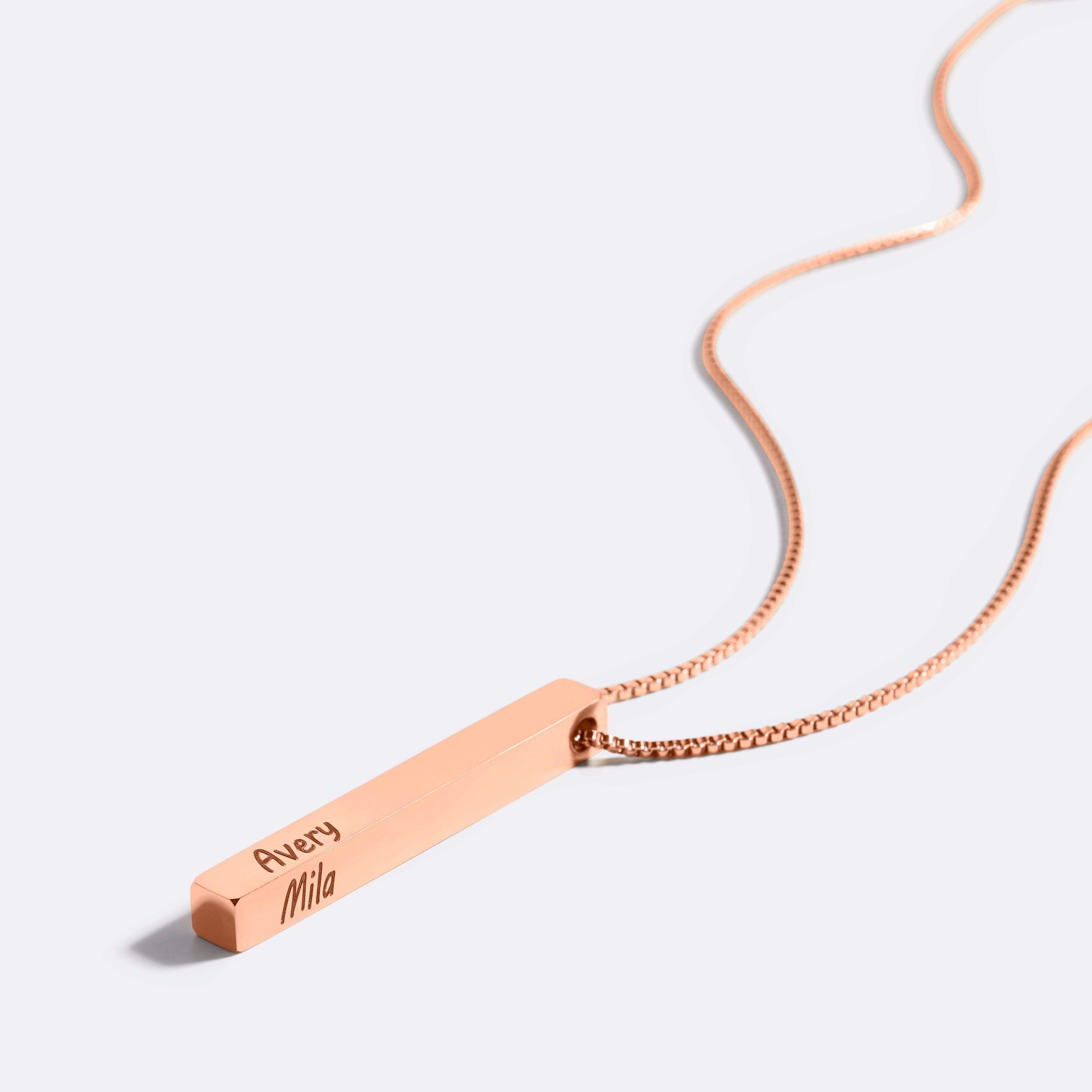 Collana con barra pilastro di musa