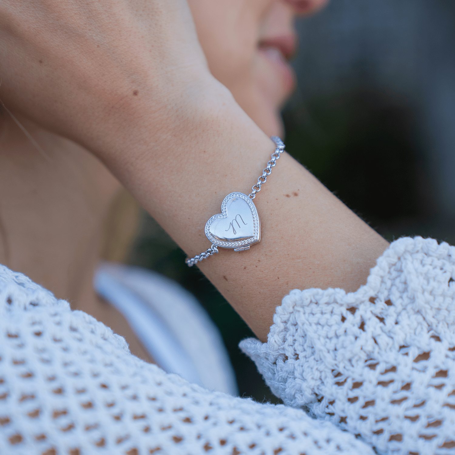 Braccialetto con medaglione a cuore personalizzato