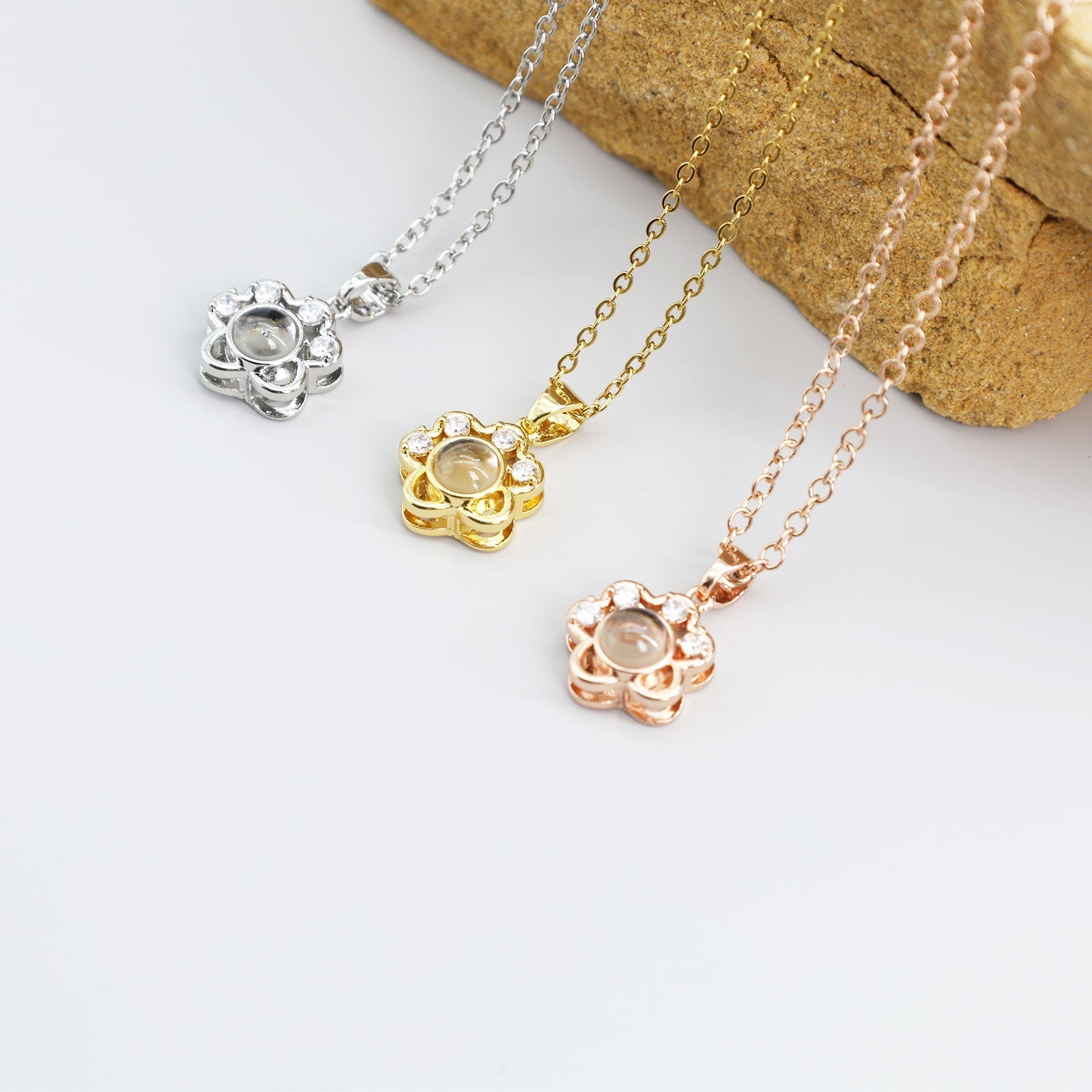 Collana personalizzata con zampa di gatto