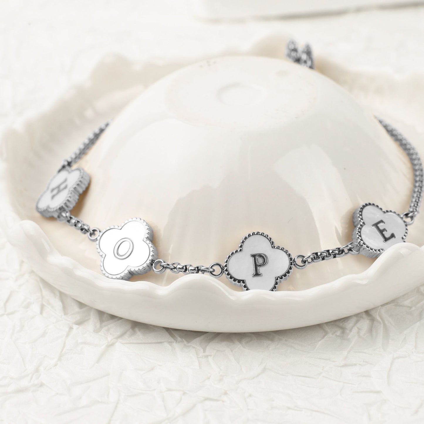 Bracciale con nome personalizzato a quadrifoglio
