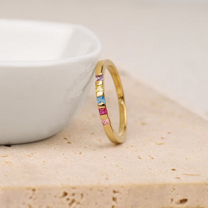 Anello con pietra portafortuna taglio principessa