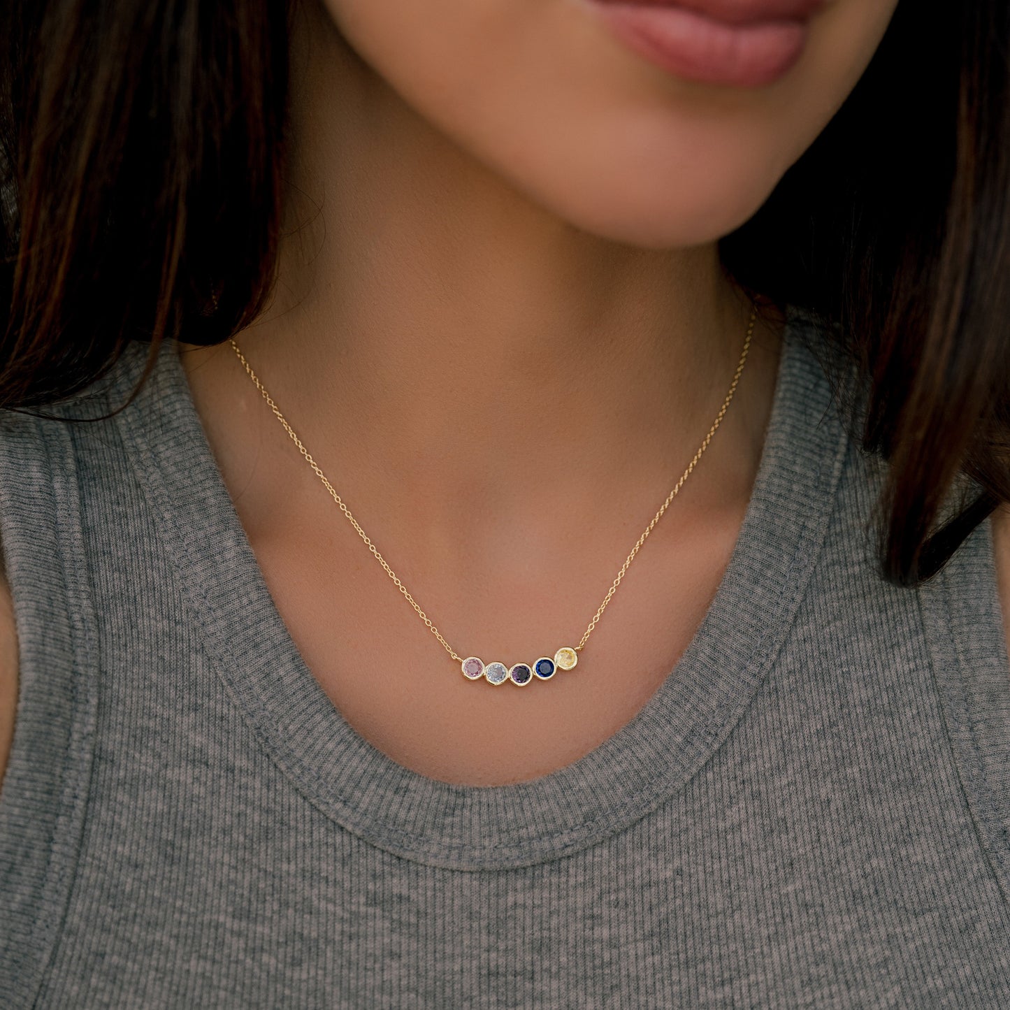 Collana Delicata con Pietre di Nascita della Famiglia