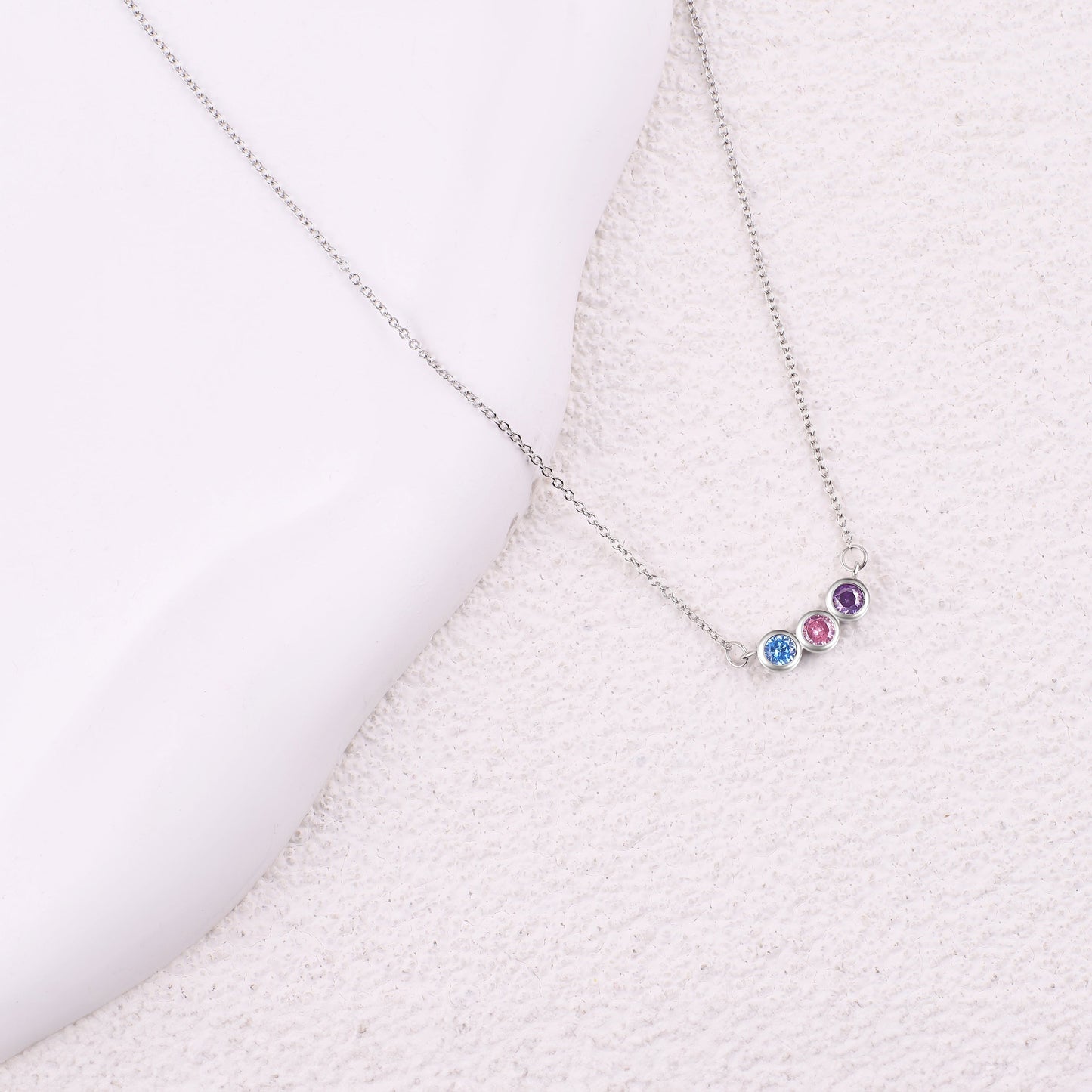 Collana Delicata con Pietre di Nascita della Famiglia