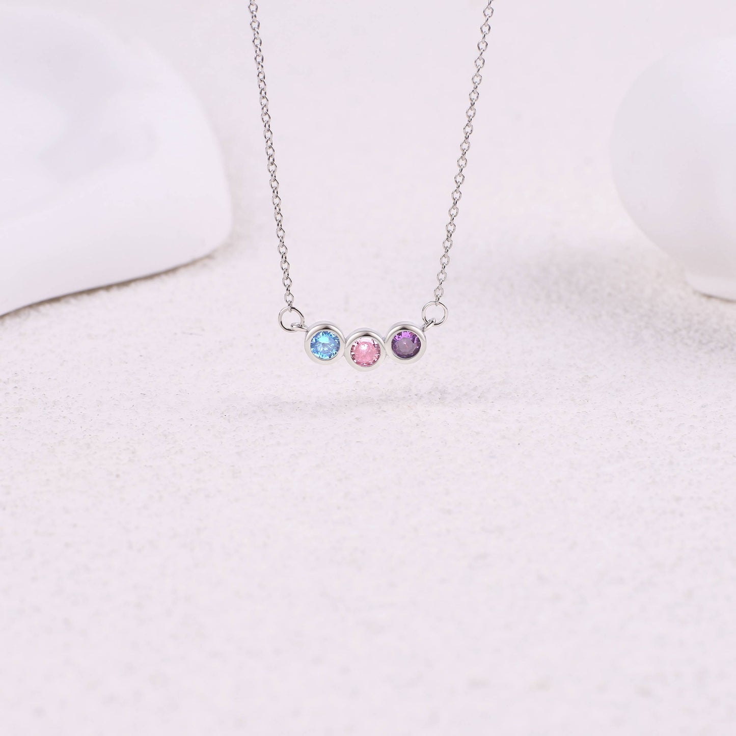 Collana Delicata con Pietre di Nascita della Famiglia