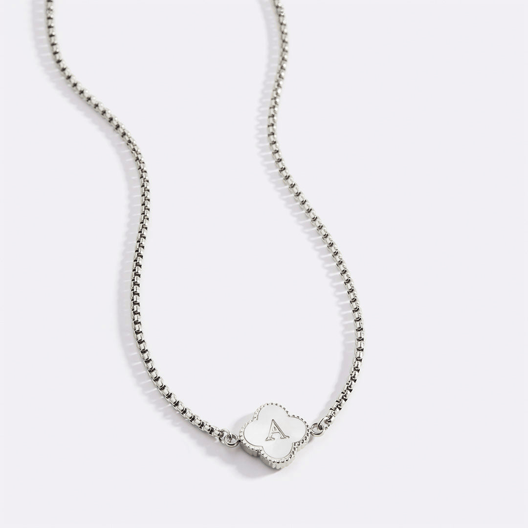 Collana con nome personalizzato Clover