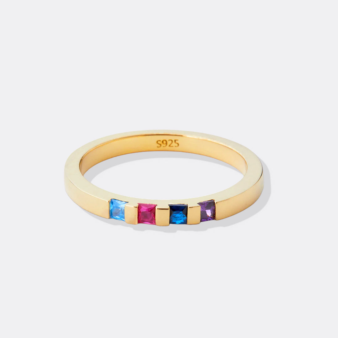 Anello con pietra portafortuna taglio principessa