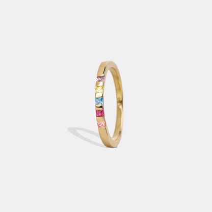 Anello con pietra portafortuna taglio principessa