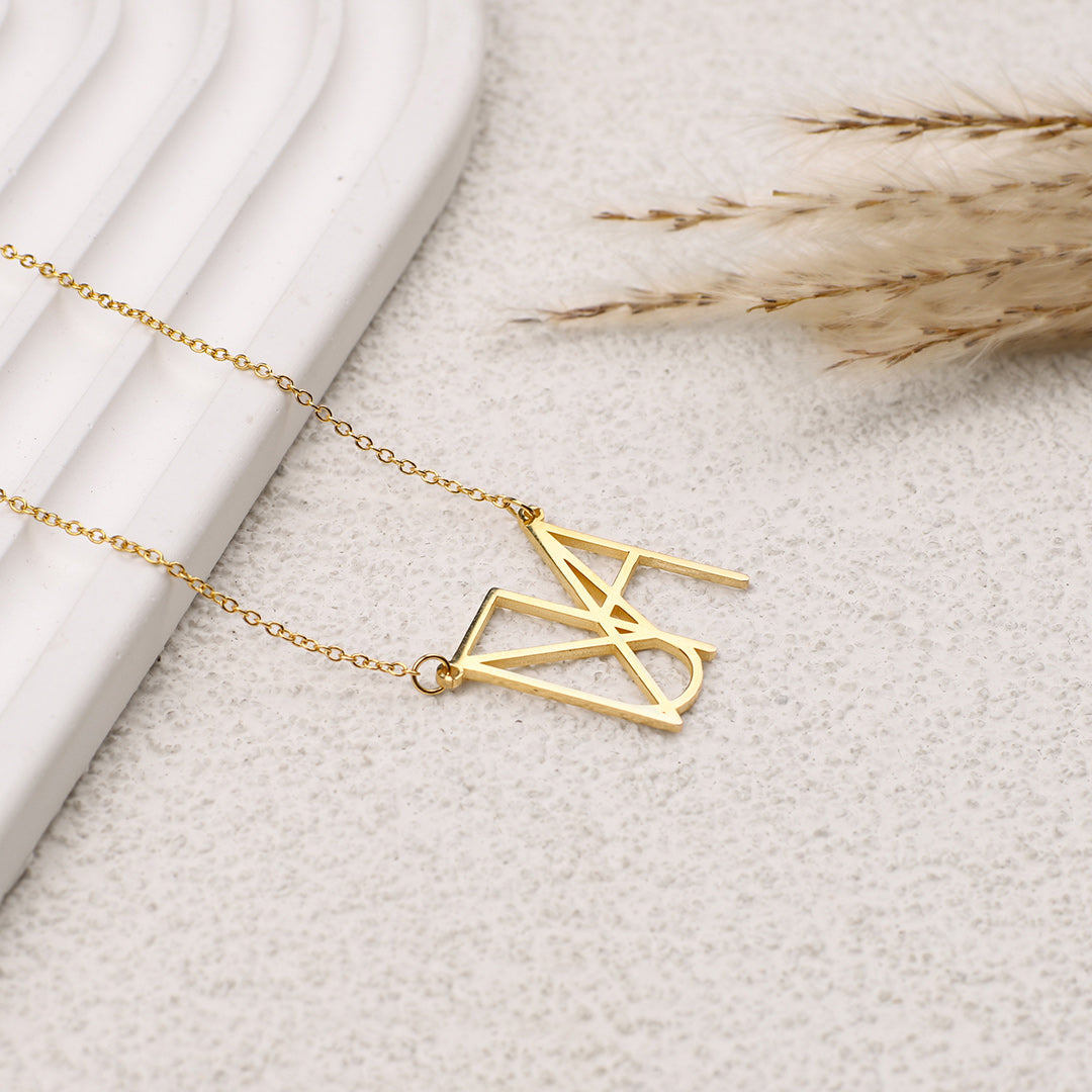 Collana con nome monogramma minimalista