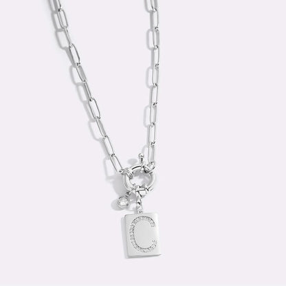 Collana con ciondolo iniziale Pave e catena a graffetta