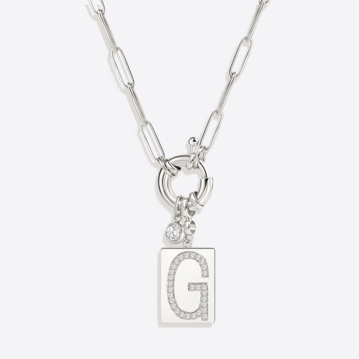 Collana con ciondolo iniziale Pave e catena a graffetta