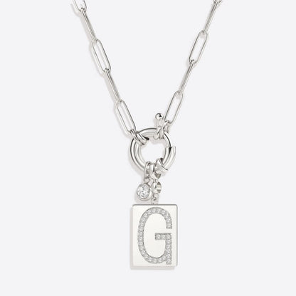 Collana con ciondolo iniziale Pave e catena a graffetta