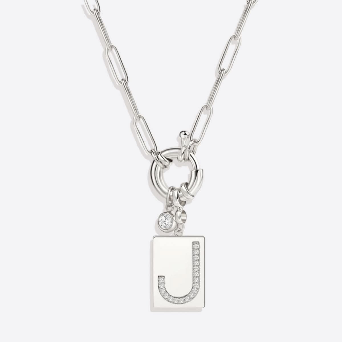 Collana con ciondolo iniziale Pave e catena a graffetta