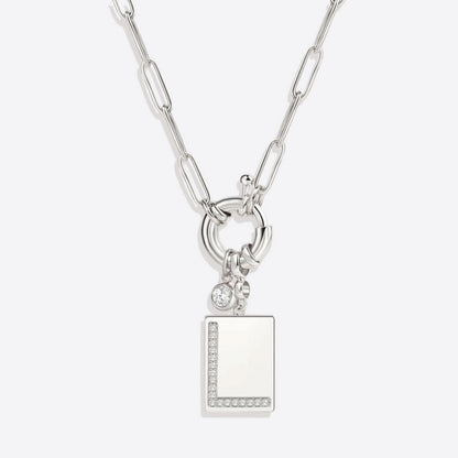 Collana con ciondolo iniziale Pave e catena a graffetta