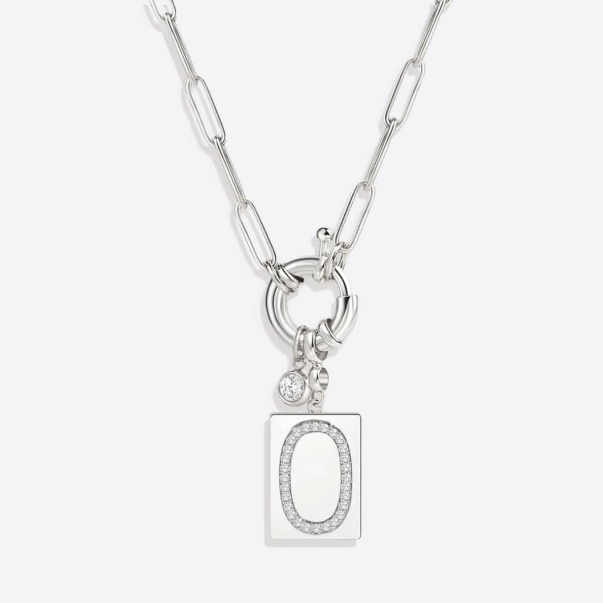 Collana con ciondolo iniziale Pave e catena a graffetta