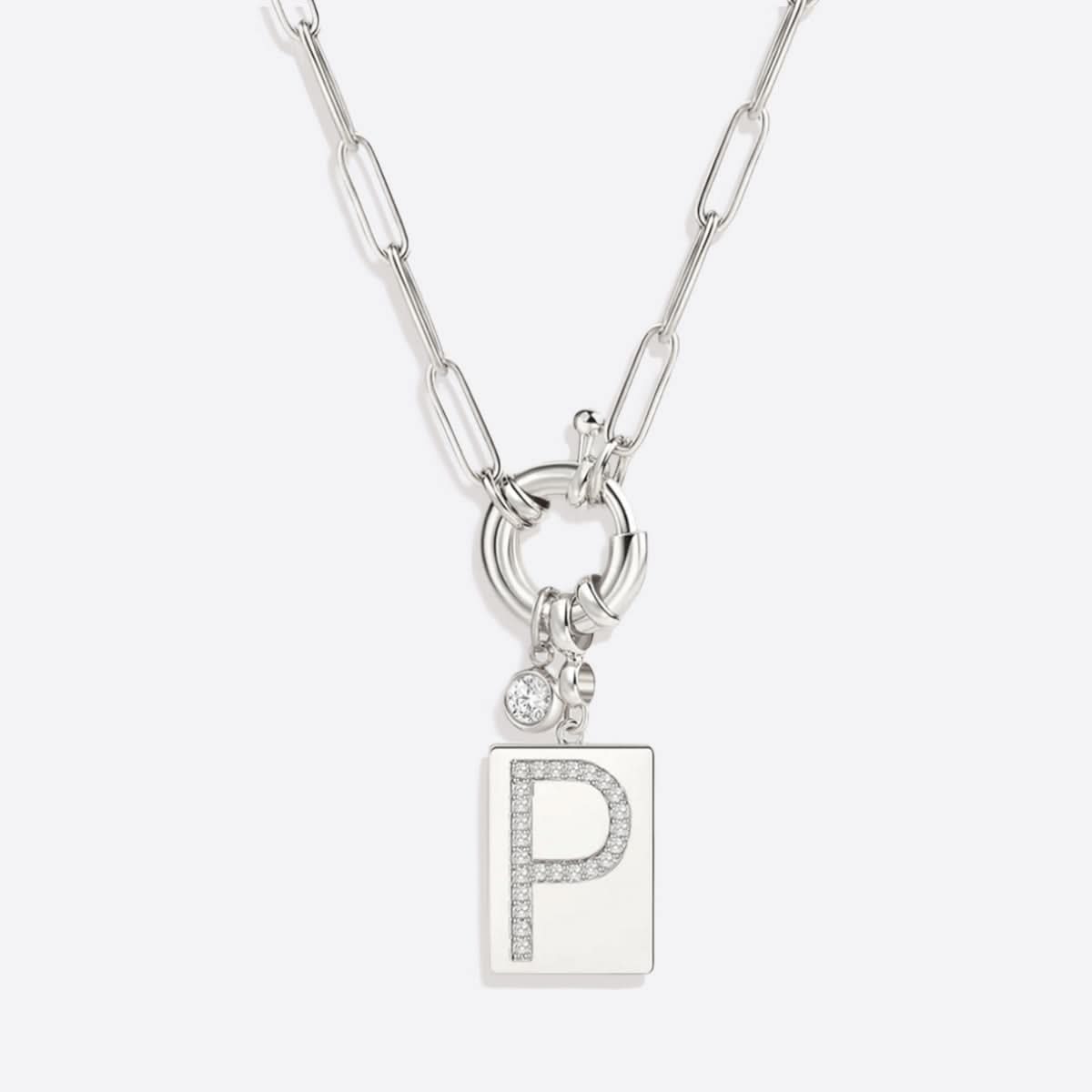 Collana con ciondolo iniziale Pave e catena a graffetta