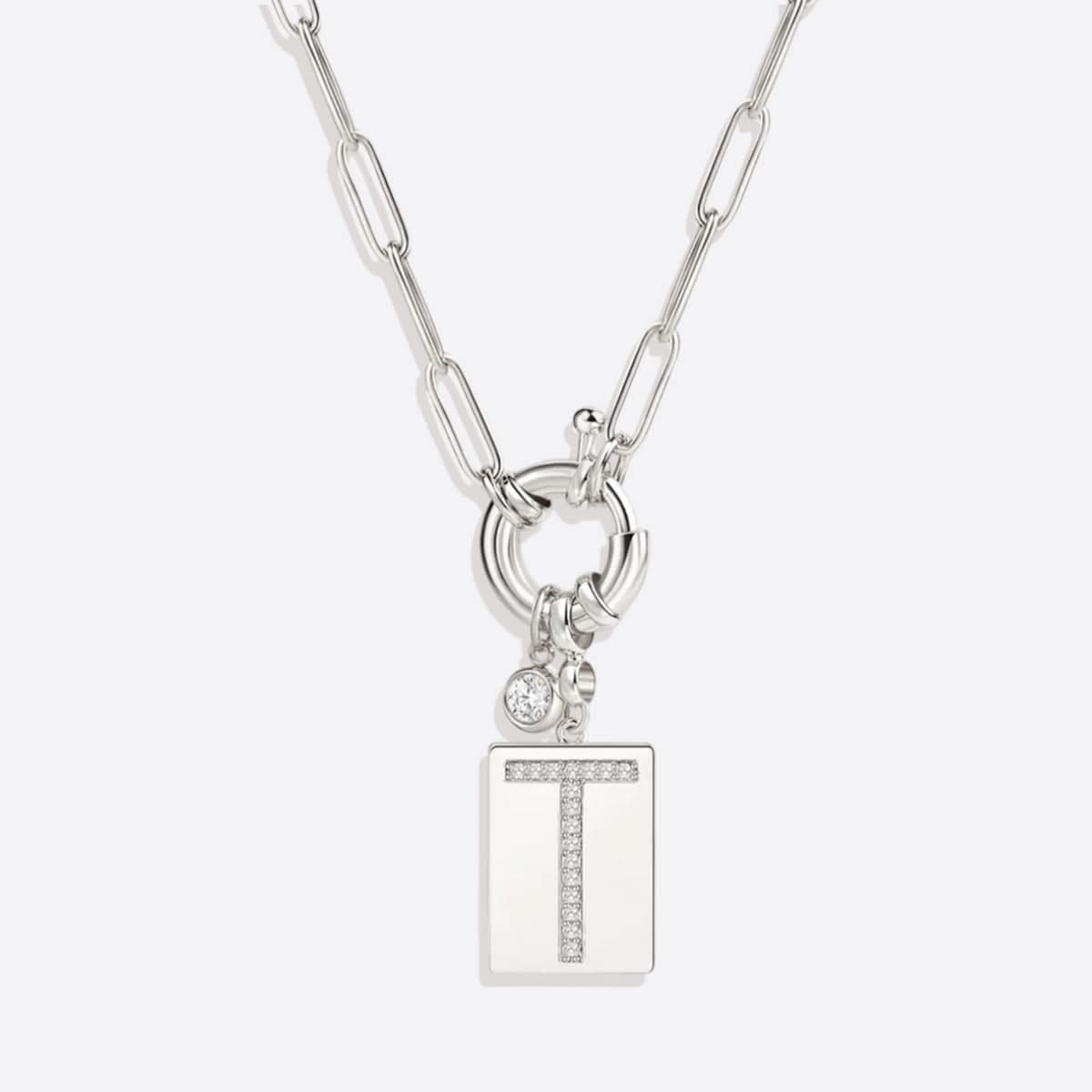 Collana con ciondolo iniziale Pave e catena a graffetta