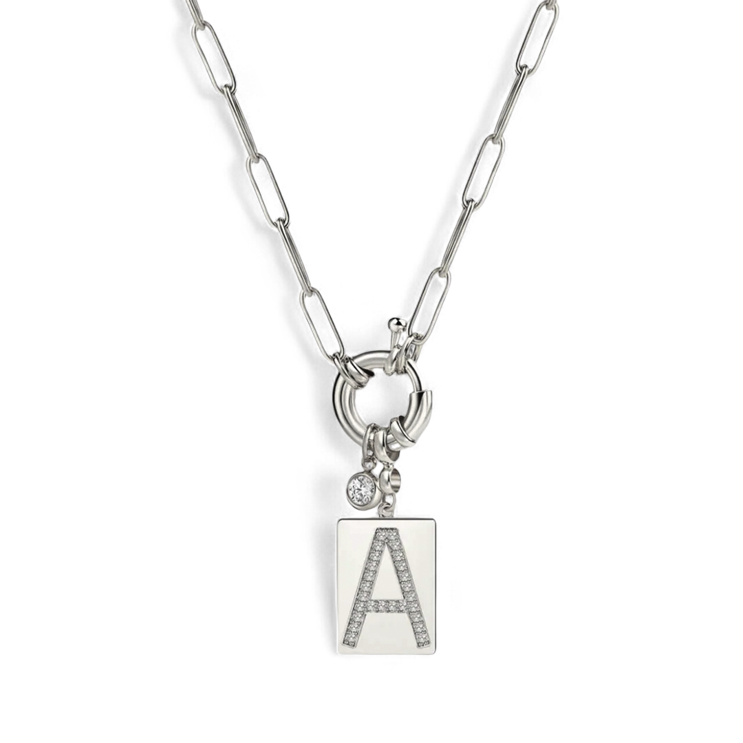Collana con ciondolo iniziale e catena a graffetta