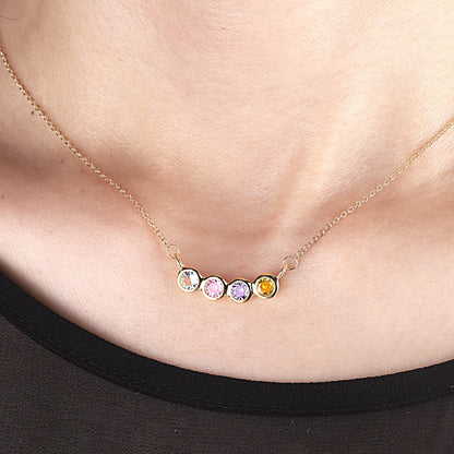 Collana Delicata con Pietre di Nascita della Famiglia