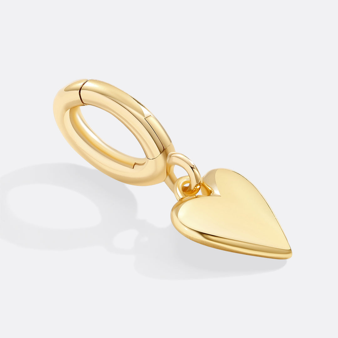 Charm a cuore minimalista