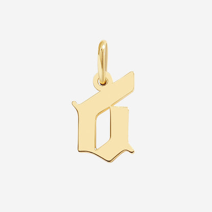 Charm con lettera in stile Old English