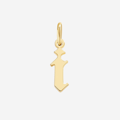 Charm con lettera in stile Old English