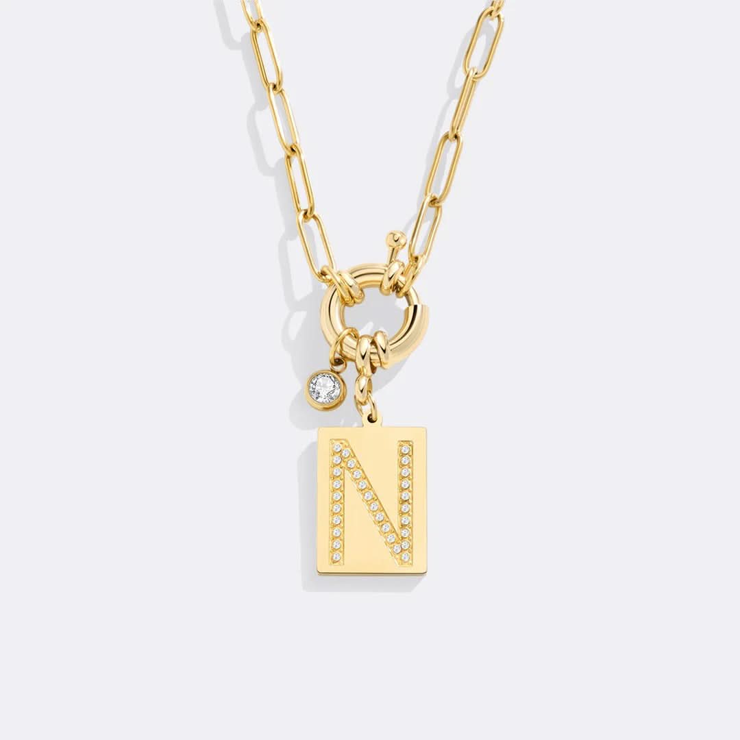 Collana con ciondolo iniziale e catena a graffetta