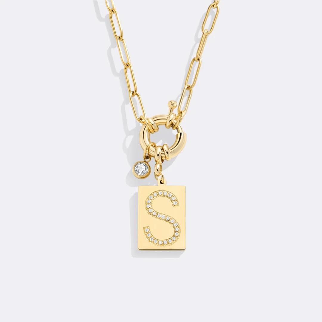 Collana con ciondolo iniziale e catena a graffetta