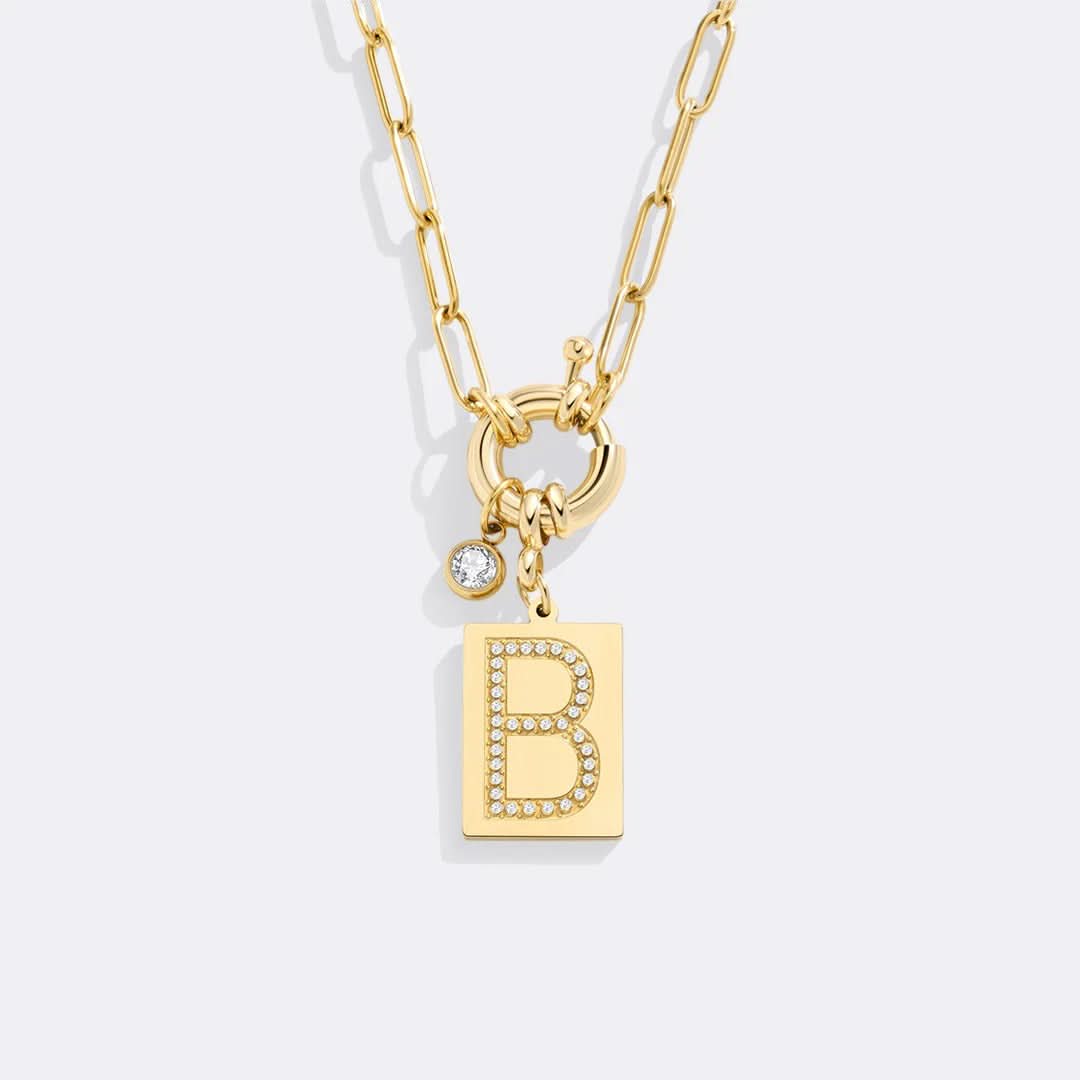 Collana con ciondolo iniziale e catena a graffetta