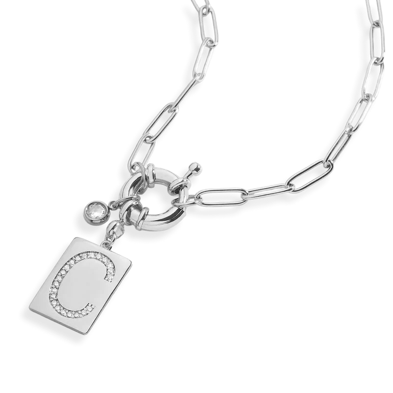 Collana con ciondolo iniziale Pave e catena a graffetta