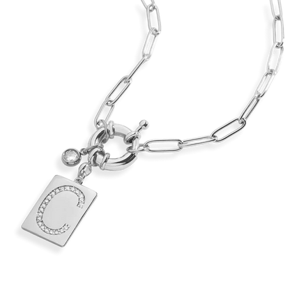 Collana con ciondolo iniziale Pave e catena a graffetta